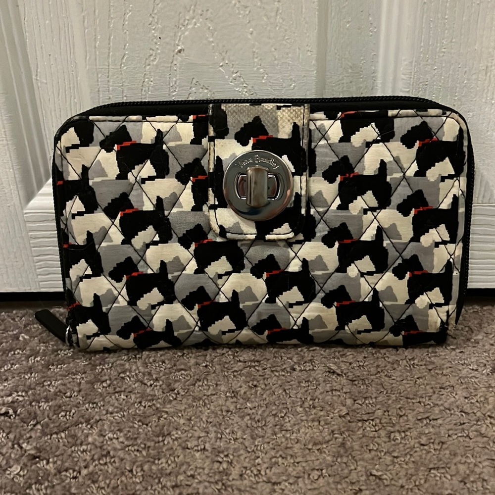 Vera Bradley large turnkey Scottie dog wallet.